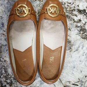 Michael Kors brown and gold Flats